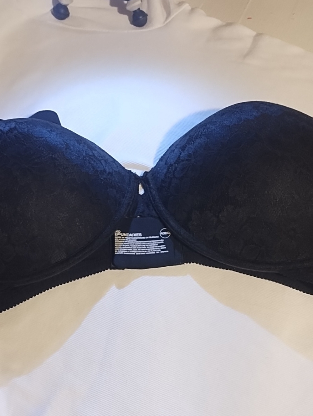 VGC No Boundaries Black Lace Strapless Push-Up Bra Size 40DD Very Nice.